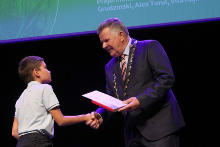 ZLATE PETICE 15 FOTO LJUBO VUKELIČ